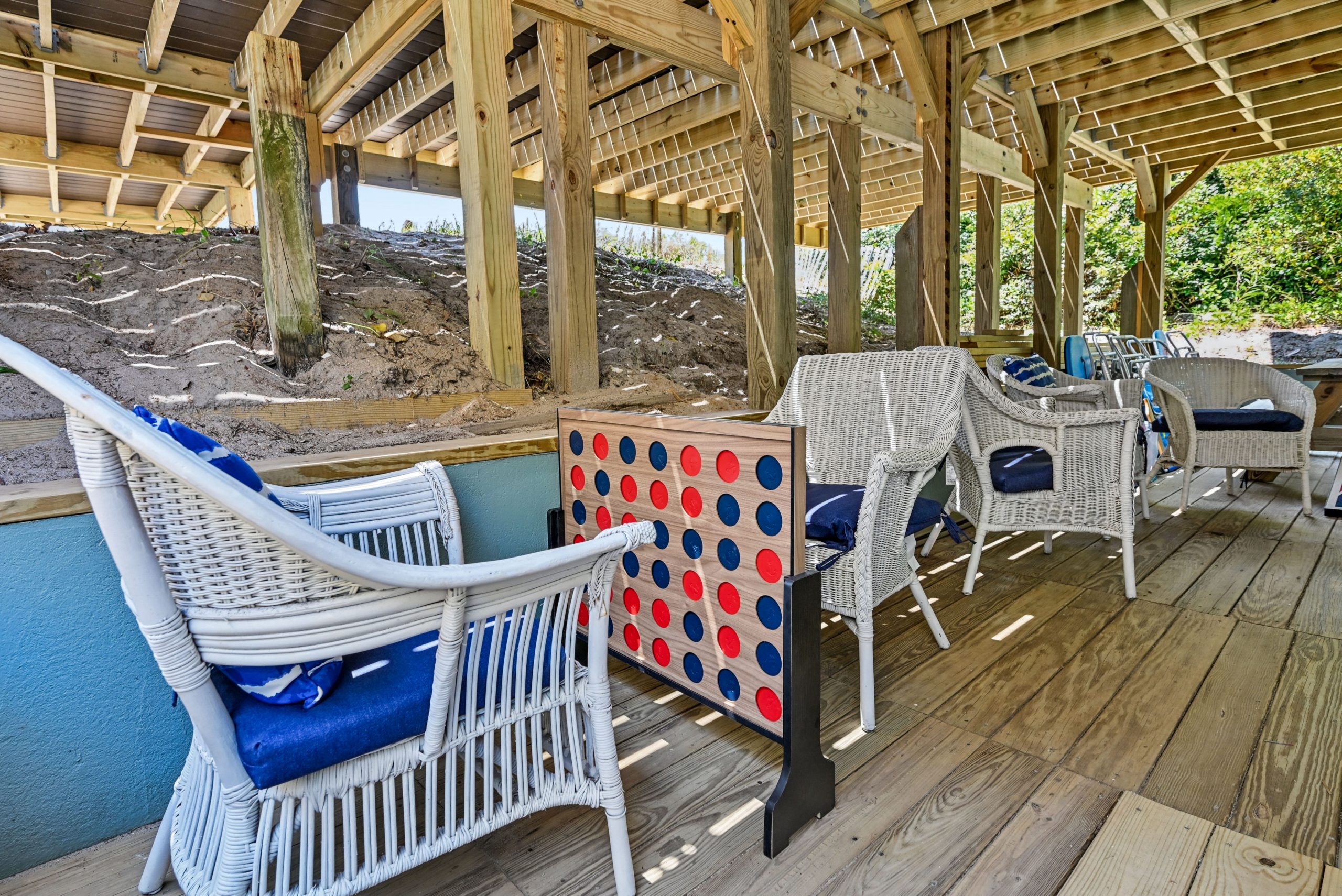 Hang out in Salty's Surf Shack for games and more